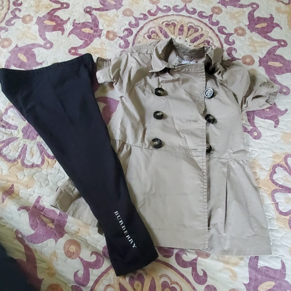 Girl Burberry outfit